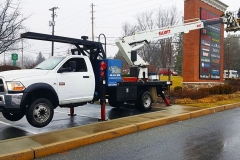 Monument Signs installation in Hermitage, PA