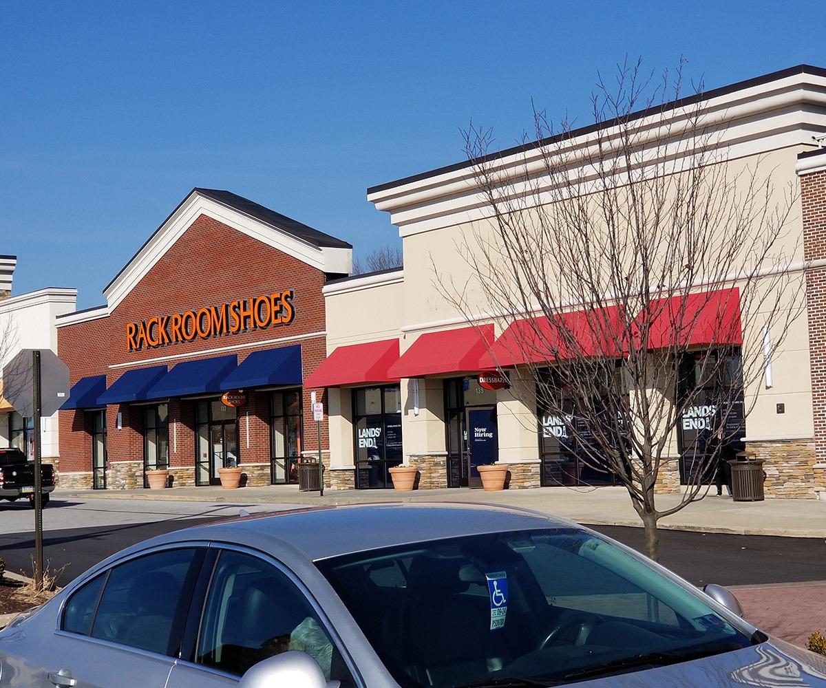 Rack Room Shoes Building with Red and Green Commercial Awnings in Hermitage, PA